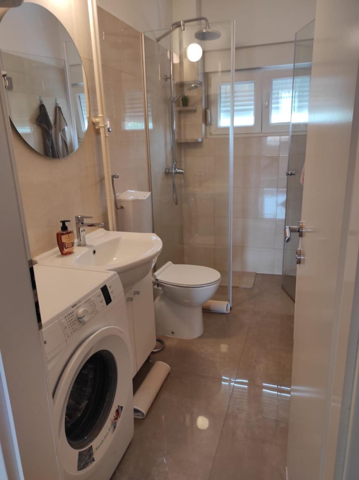 Apartmani Dominik Zara Esterno foto