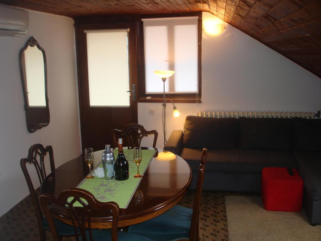 Apartmani Dominik Zara Camera foto